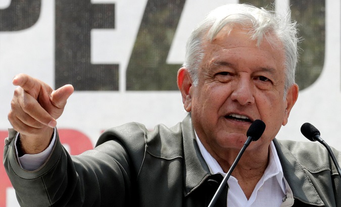 Mexican President-elect AMLO will meet with the parents of the 43 missing Ayotzinapa students to sign a presidential decree to open a free and independent investigation.