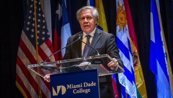 The OAS Secretary General speaks at a forum on organized crime in Miami, Florida. October 23, 2018.