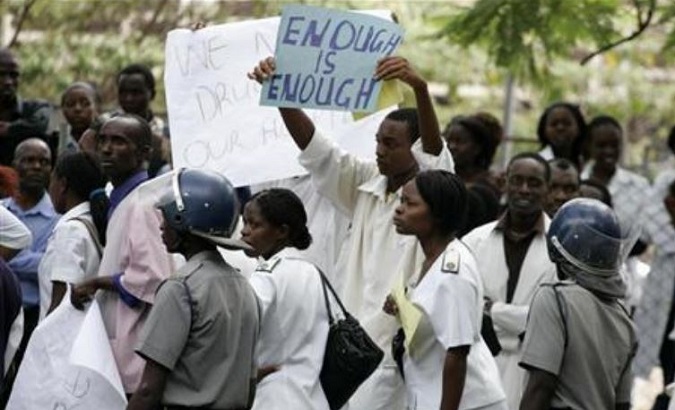 The medical field is not the only sector taking the streets in wide protests with teachers joining demonstrations.