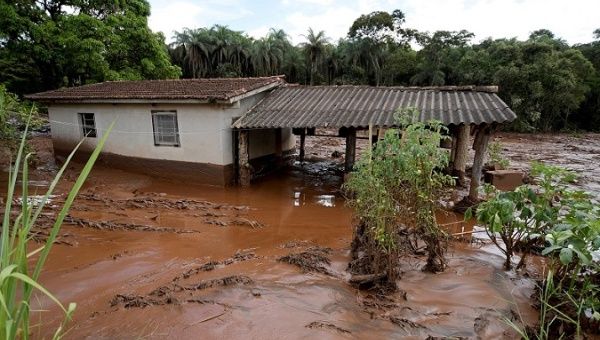 The water coming out after a dam collapsed in Brazil contained toxic material which the U.N. seeks an inquiry into. 