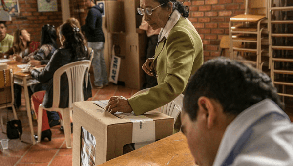 A woman votes in Colombia  2018