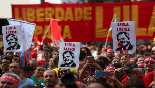 Free Lula movement demonstration