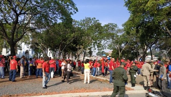 Venezuelan Gov't Denies Takeover of La Carlota Air Base as part of Coup Attempt 