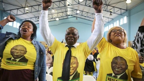 Supporters of Ramaphosa during an election rally ahead of the May 8th general election, in Mitchells Plain, South Africa, May 3, 2019. 
