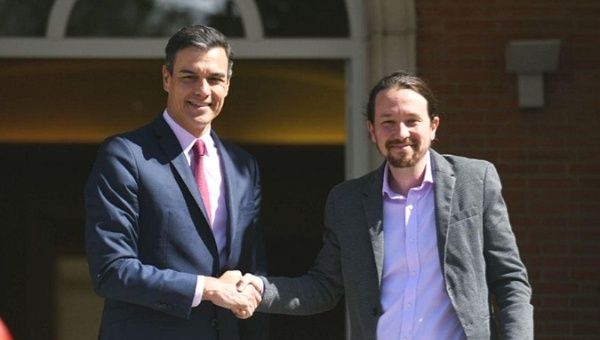 Spain's acting President of the Government, Pedro Sanchez, receives the leader of Unidas Podemos.