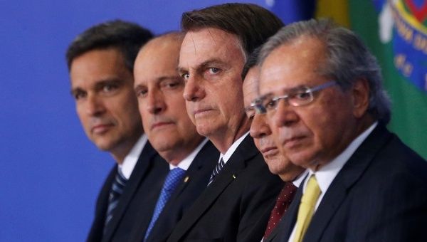 President Bolsonaro (C), Central Bank President Campos Neto, Chief of Staff Lorenzoni, Vice President Mourao and Economy Minister Guedes in Brasilia, Brazil, April 24, 2019.