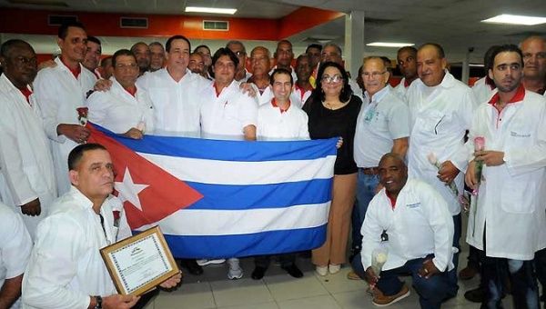 Brigade of Cuban Doctors returned home after treating thousands of people in Mozambique affected by cyclone Idai. 