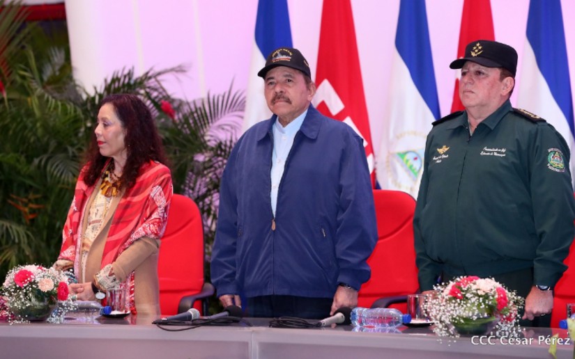 President Daniel Ortega with Naval commanders on Tuesday