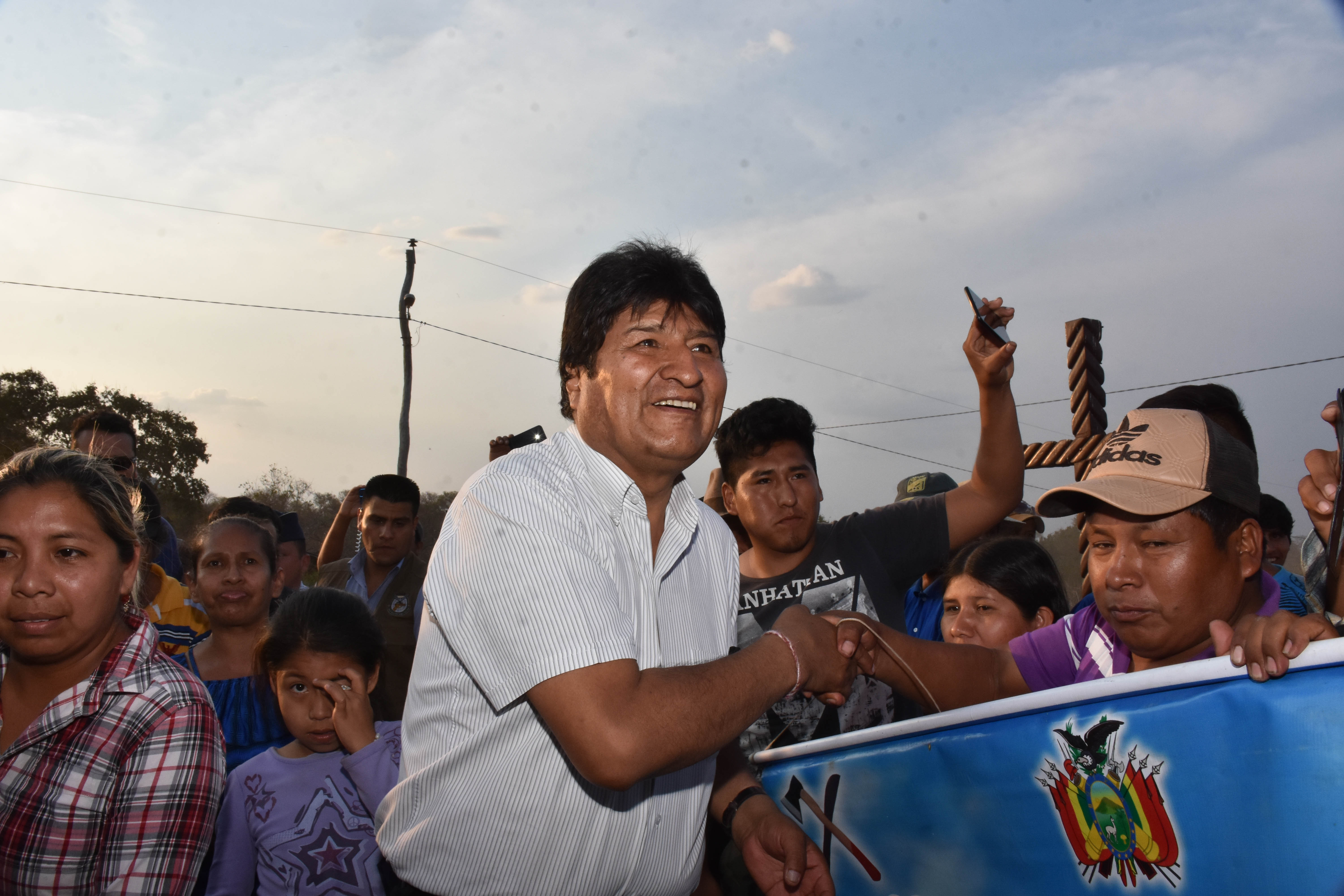Evo Morales, on Tuesday, visiting the affected communities in the Chiquitania