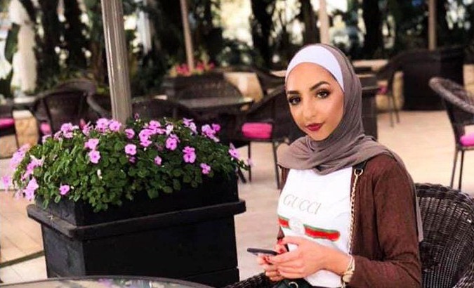Isra Ghrayeb was betaten to death by her family for having dinner with her fiance.