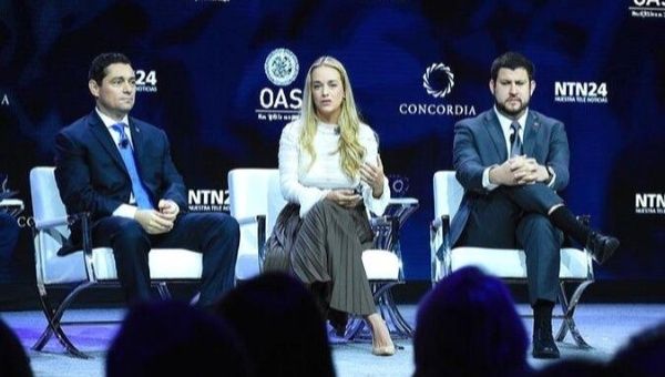 Venezuelan Lilian Tintori, wife of U.S.-backed opposition leader Leopoldo Lopez, was part of a panel with Carlos Vecchio and David Molansky. 
