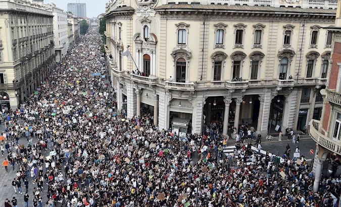 School students and environmental activists take part in the Global Strike for Climate rally in Turin, Italy, 27 Sep. 2019.