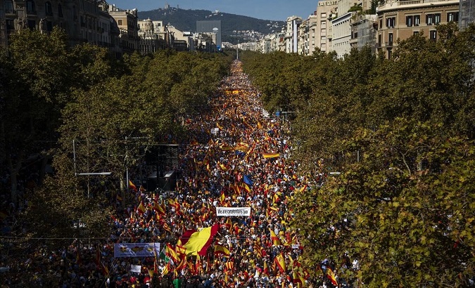 Catalan Civil Society marched all along the Paseo de Gracia under slogans like 