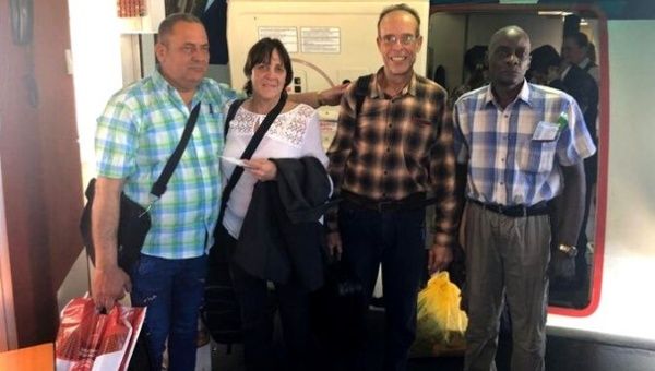 The four Cuban doctors Amparo García, Idalberto Delgado, Ramon Alvarez, and Alexander Torres, detained in Bolivia since Nov. 13, were released and made their way back to Cuba.