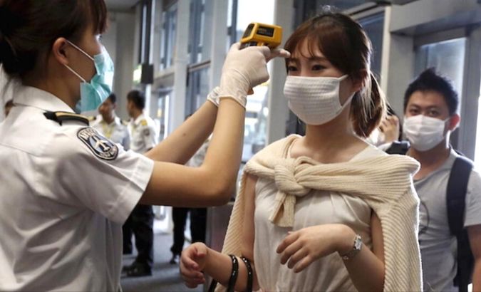 Some 763 people have been put under observation in Wuhan after coming in to close contact with known patients.