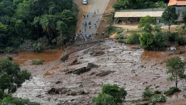 The mining company hid information about the imminent collapse of the dam