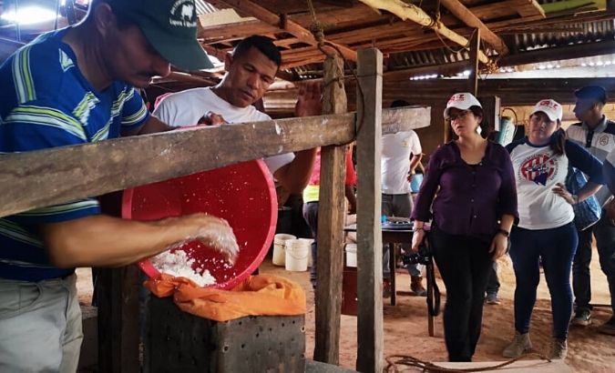 Venezuelan small and medium-scale farmers in Venezuela are ‘betting’ on growing food with the least use possible of commercial inputs, as a way to resist the economic blockade.