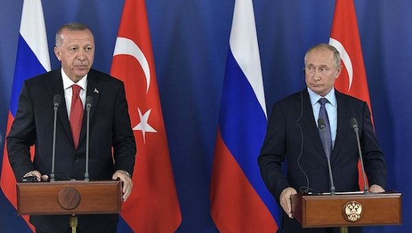 Russian President Vladimir Putin and his Turkish counterpart Recep Tayyip Erdogan attend a joint press conference following their talks in Zhukovsky, Moscow Region, Aug. 27, 2019.