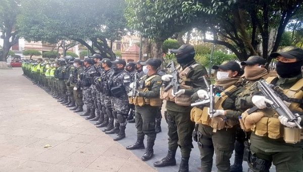 Cochabamba police force, March 18