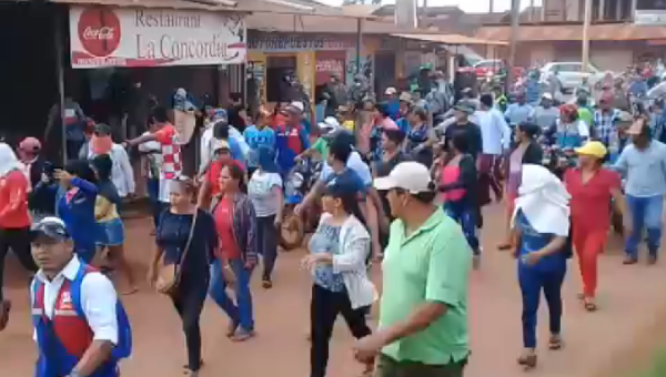 People protest against the coup-born government's unfulfilled promises, Riberalta, Bolivia, March 31, 2020.