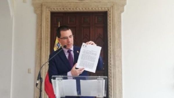 Venezuelan Foreign Minister Jorge Arreaza reads the letter President Nicolas Maduro penned to the people of the United States.