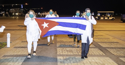 Hundred intensive care specialists from Cuba arrived Sunday in Barbados.