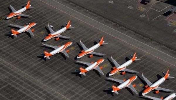 EasyJet will operate 50 % of its routes in July and 75 % in August.