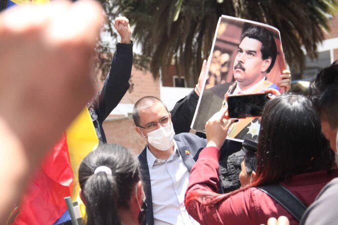 Venezuelan Foreign Minister Jorge Arreaza recovers the Venezuelan Embassy in La Paz, Bolivia. November 9, 2020.