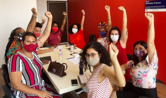 SOLIDARITY WITH CAROLINA IARA! Carolina Iara, the PSOL spokesperson in São Paulo, elected by the Feminist Bench, suffered an attack in the early hours of yesterday: two shots were fired into her house.
