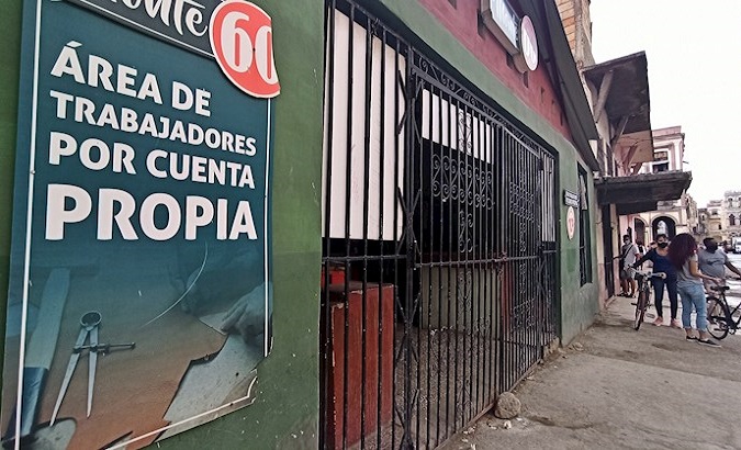Place where private workers are authorized to perform their jobs. Havana, Cuba, Feb 6, 2021.
