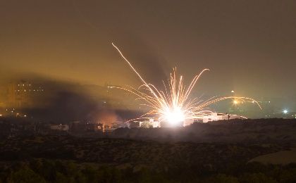 An Israeli rocket is fired into the northern Gaza Strip (Photo: Reuters)