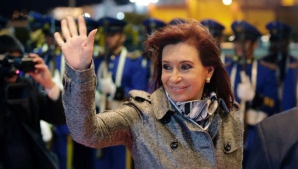 President Kirchner visits Paraguay (Photo: Telesur) 