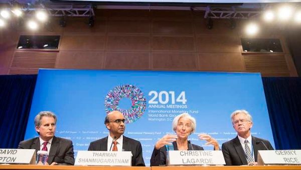 IMF officials speak during the IMFC news conference during the World Bank/IMF Annual Meeting in Washington (Photo: Reuters).