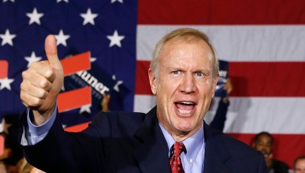 Republican Bruce Rauner gives a thumbs-up after winning the midterm elections in Chicago, Illinois, November 4, 2014. (Photo: Reuters)