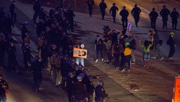 Dozens Arrested In Milwaukee Amid Anti Police Brutality Protest News Telesur English