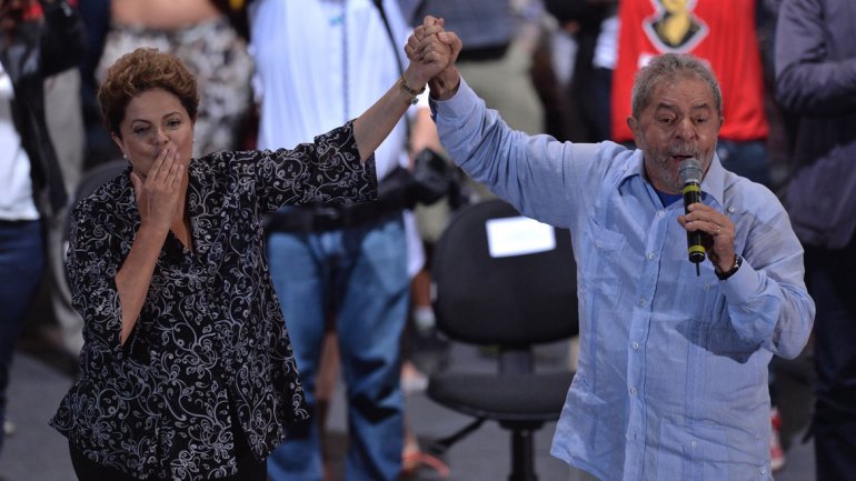 Dilma Rousseff (L) and Lula da Silva (R)