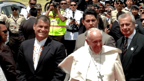 Pope Francis made a call for peace and dialogue during visit in Ecuador (teleSUR)