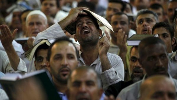 Scorching heat wave affects tens of thousands of Iraqis during the holy month of Ramadan. 