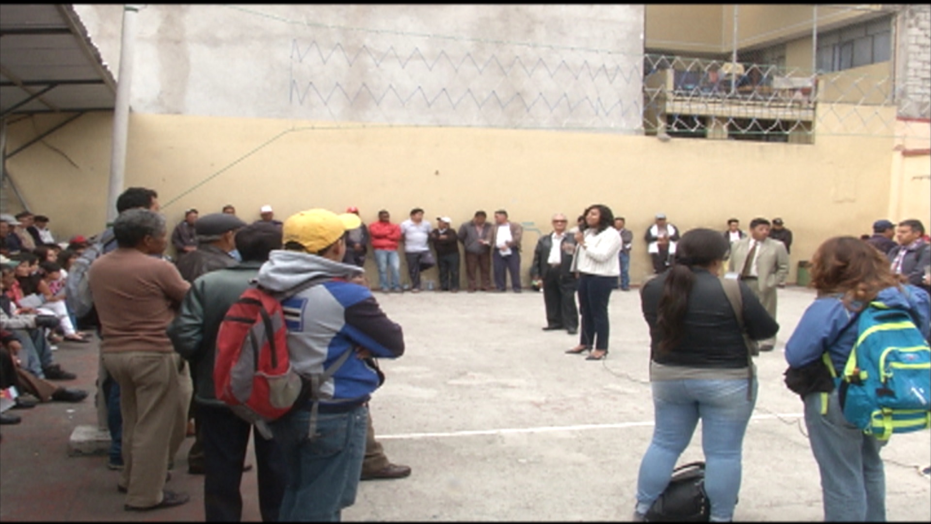 Debates have been held in neighborhoods across the country (teleSUR)