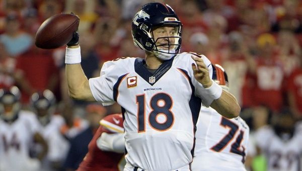 Peyton Manning Makes NFL History with More than 70,000 Yards, News