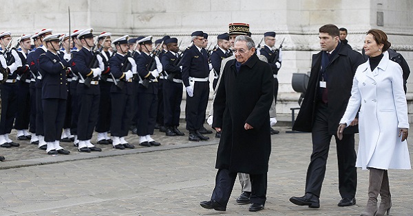 Cuba's President Raul Castro during a ceremony at the Tomb of the Unknown Soldier at the Arc de Triomphe in Paris, France, Feb. 1, 2016.