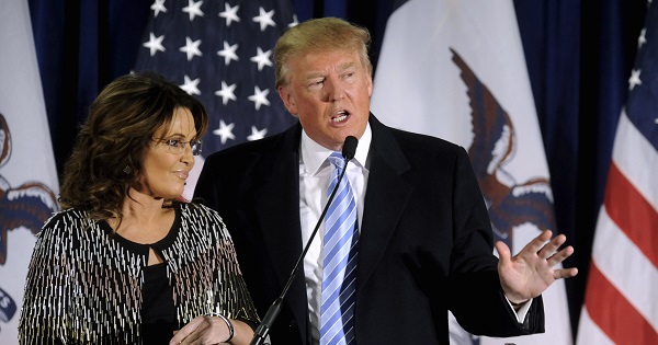 Republican presidential candidate Donald Trump thanks the crowd after receiving former Alaska Gov. Sarah Palin’s endorsement on Jan. 19, 2016.