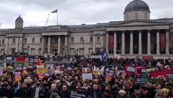 In Central London, thousands took to the streets to express their support to the arrival of refugees.