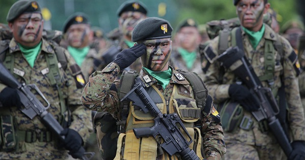 The Filipino army launched an operation to rescue four hostages held by Abu Sayyaf militants, but they failed.