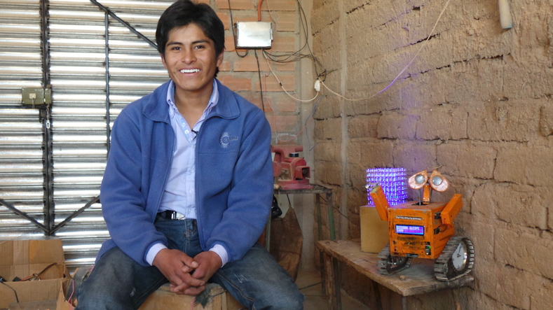 Bolivia's Teenage Tech 'Genius' Turns Rubbish Into Robots