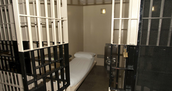 Los Angeles County places ban solitary confinement for juveniles.