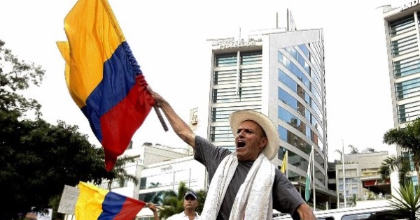 Colombian campesinos launch strikes across the country