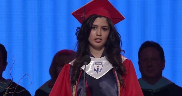Larissa Martinez revealed that she is an undocumented migrant during her high school graduation.