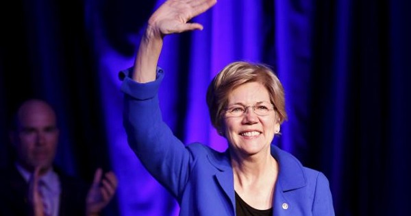 Elizabeth Warren in 2015