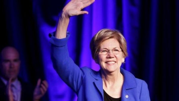 Elizabeth Warren in 2015